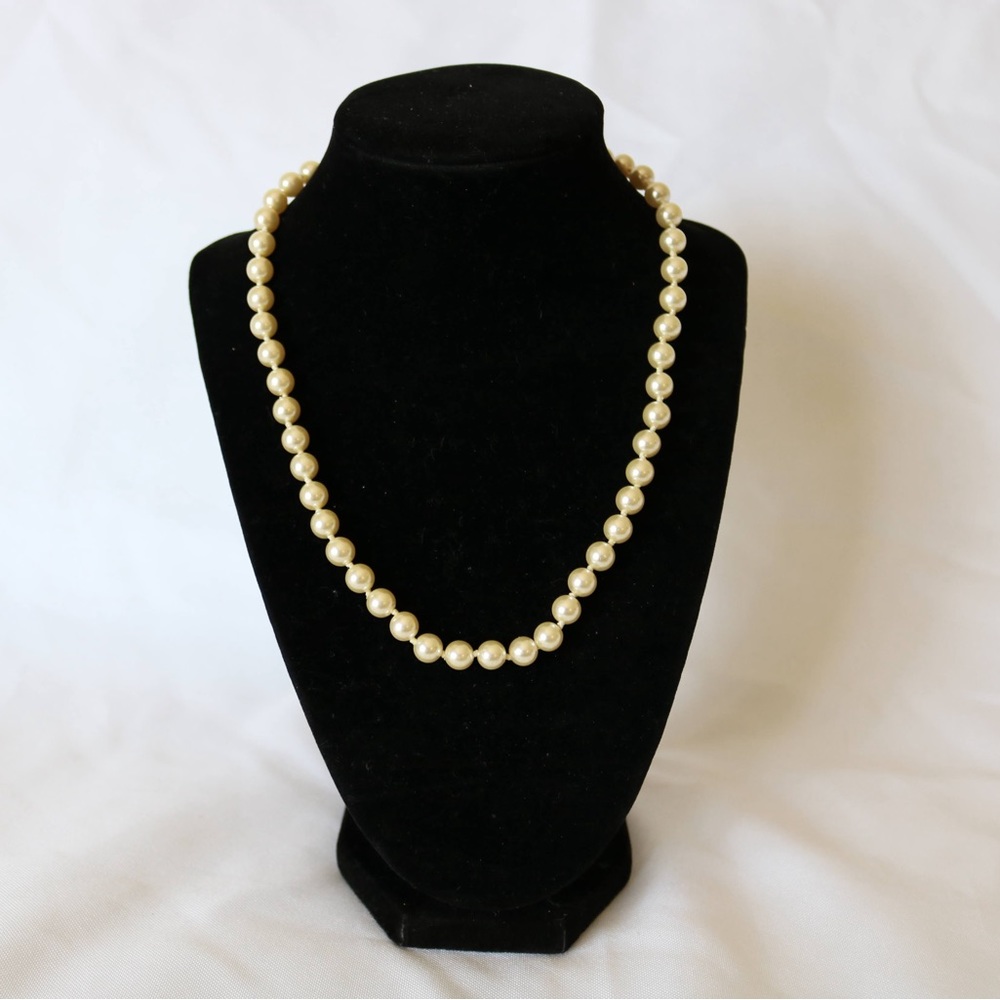 1950’s Yellow Pearl Necklace